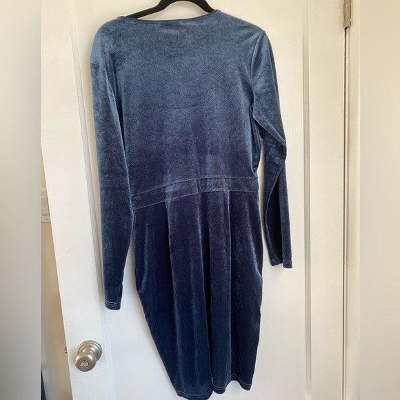 Velvet Bodycon Ruched Cockatil V Neck Dress. Worn once, XL. - Picture 8 of 10